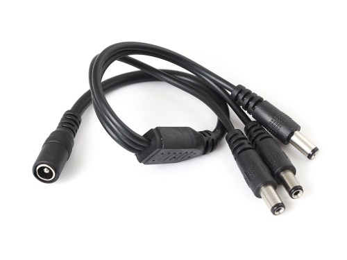 Conector CN-29: 1x priză 3x fișe 2.1/5.5mm