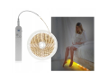 Set bendă LED 5V 2m - Alb cald (3000K) + controler cu senzor de mișcare și crepuscular pe baterii AAA