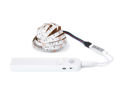 Set bandă LED 5V 2m - RGB + controler cu senzor de mișcare și de crepuscular pentru baterii AAA