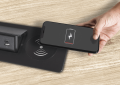 Separator de birou încorporat în blat, priză cu 1x priză de alimentare, 2xUSB și încărcător inductiv Multibox 6 - Negru 