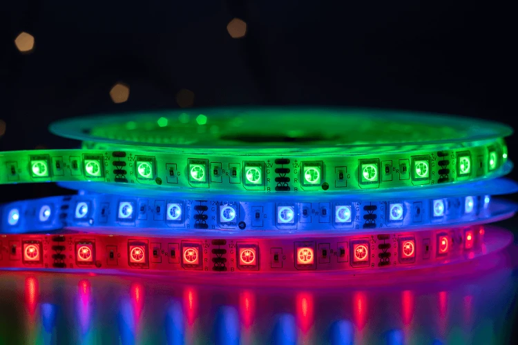 09-mi-light-miboxer-fut092-telecomanda-led-4-zone-rgb-cct-vizualizare.png