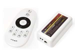 Set telecomandă pe zone + controler pentru benzi monocolore RF-1CH-4SK